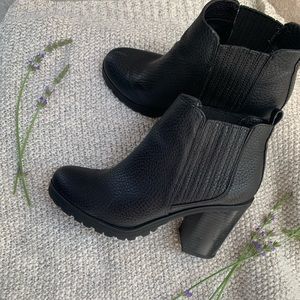 black heeled booties